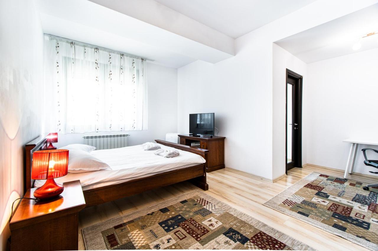 Garden Oasis Studio Bucarest Extérieur photo